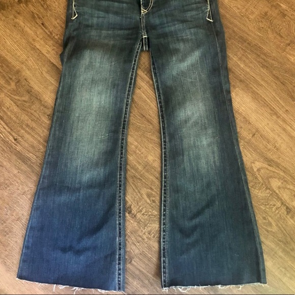 🎉HOST PICK🎉 EXPRESS | BELL FLARE MID RISE DARK WASH JEANS SZ 4 SHORT - Picture 4 of 10